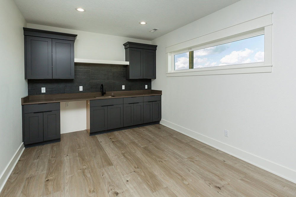 Wet Bar of this 5-Bedroom,3066 Sq Ft Plan -101-2042