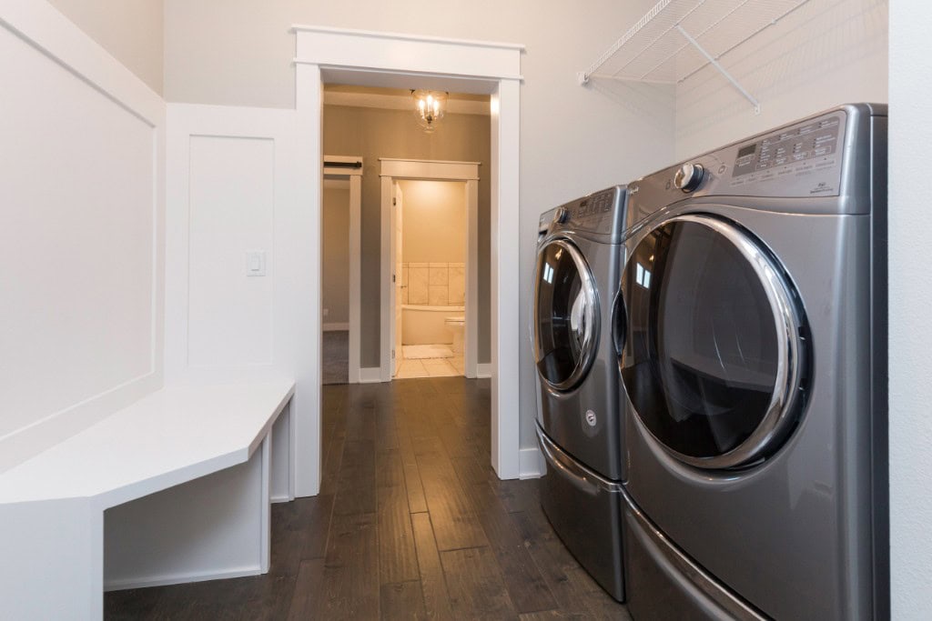Laundry Room of this 5-Bedroom,3304 Sq Ft Plan -101-2043