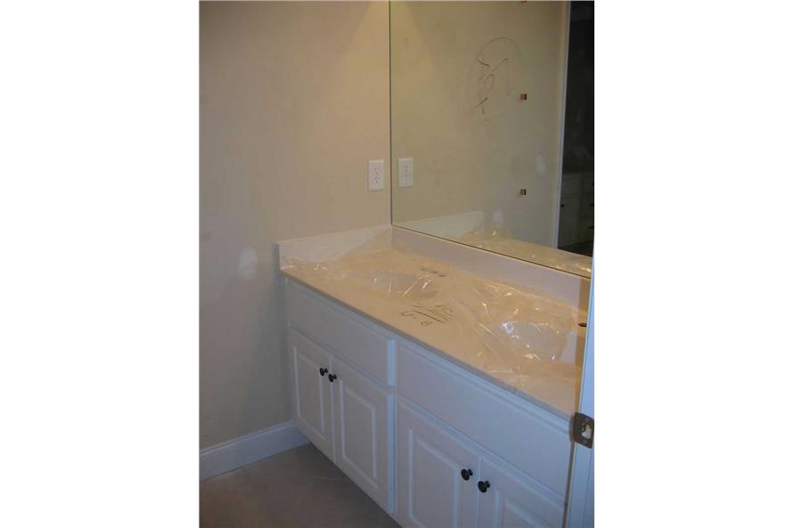 104-1090: Home Interior Photograph-Bathroom