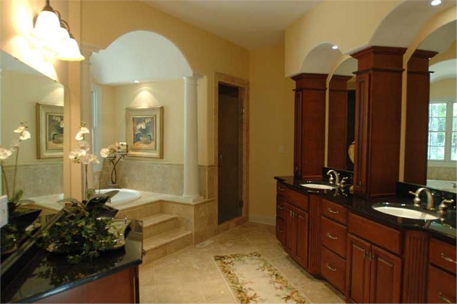 106-1138: Home Interior Photograph-Master Bathroom