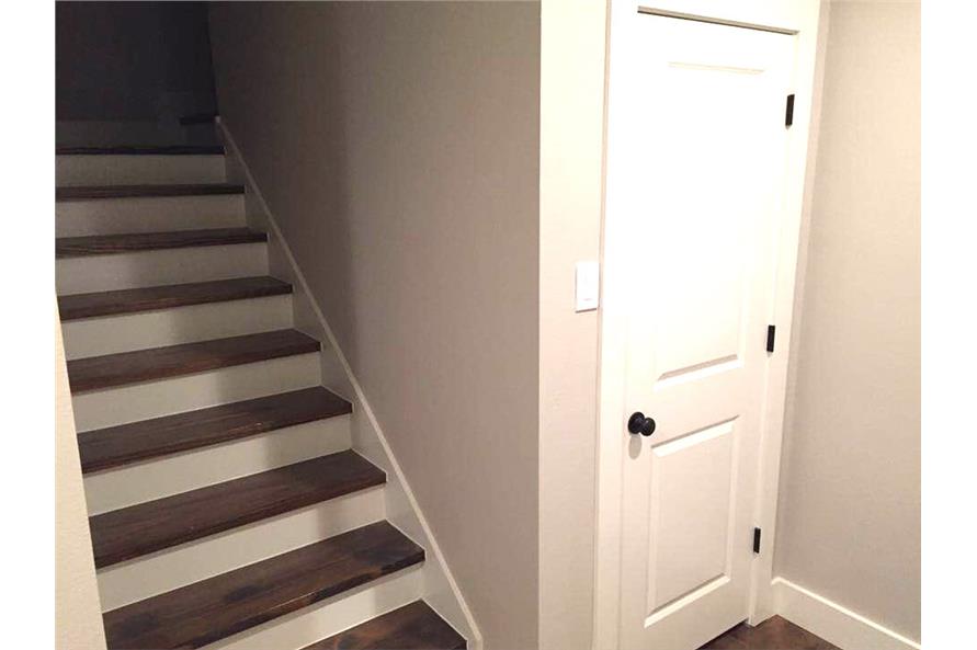 106-1313: Home Interior Photograph-Entry Hall: Staircase
