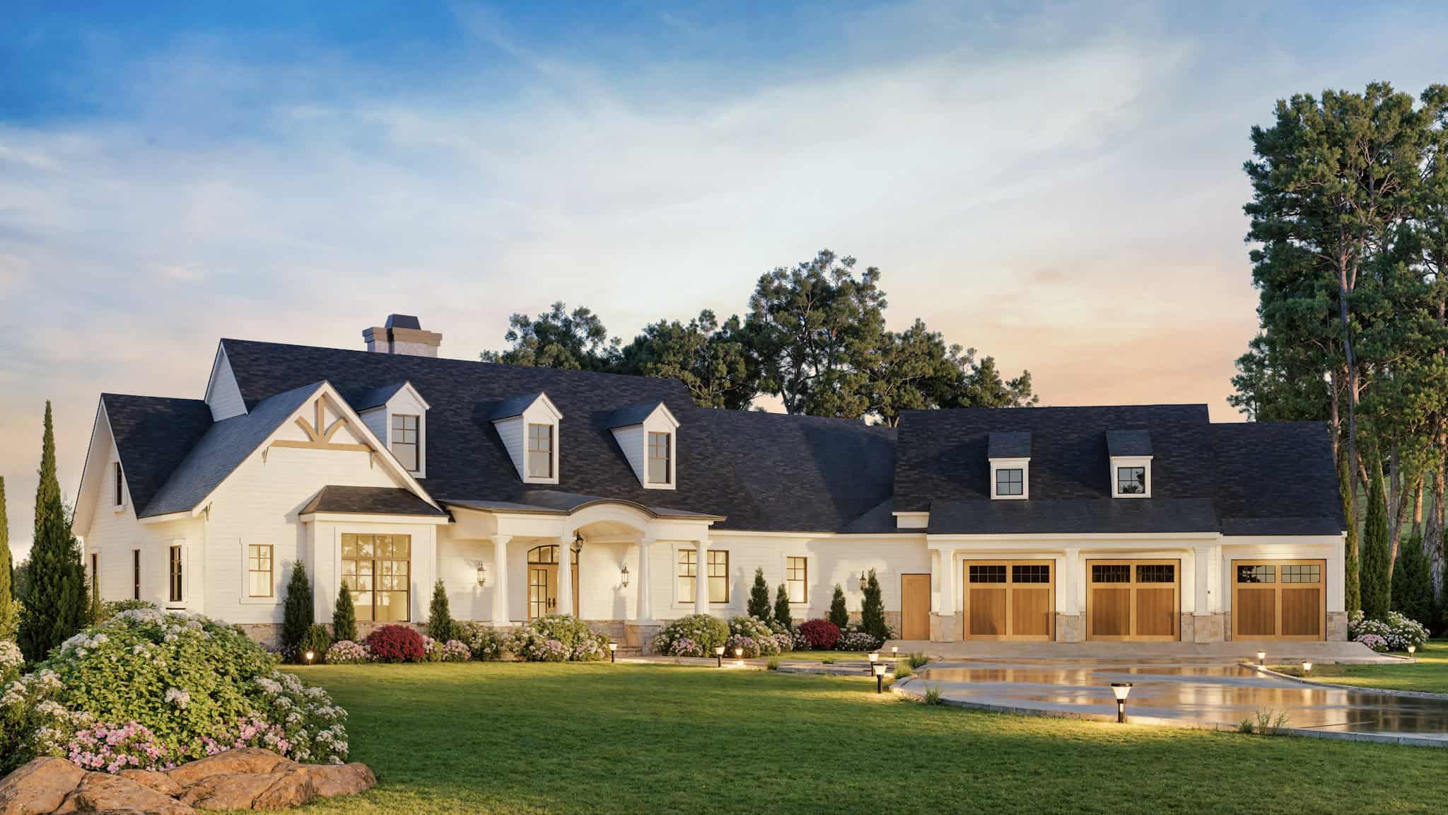 Front View of this 3-Bedroom,2830 Sq Ft Plan -106-1315