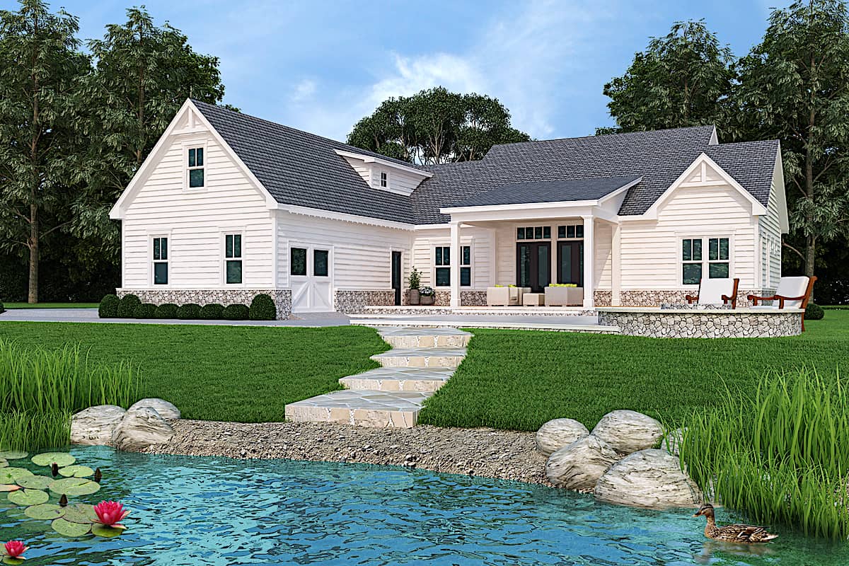 Rear View of this 3-Bedroom, 2484 Sq Ft Plan - 106-1326