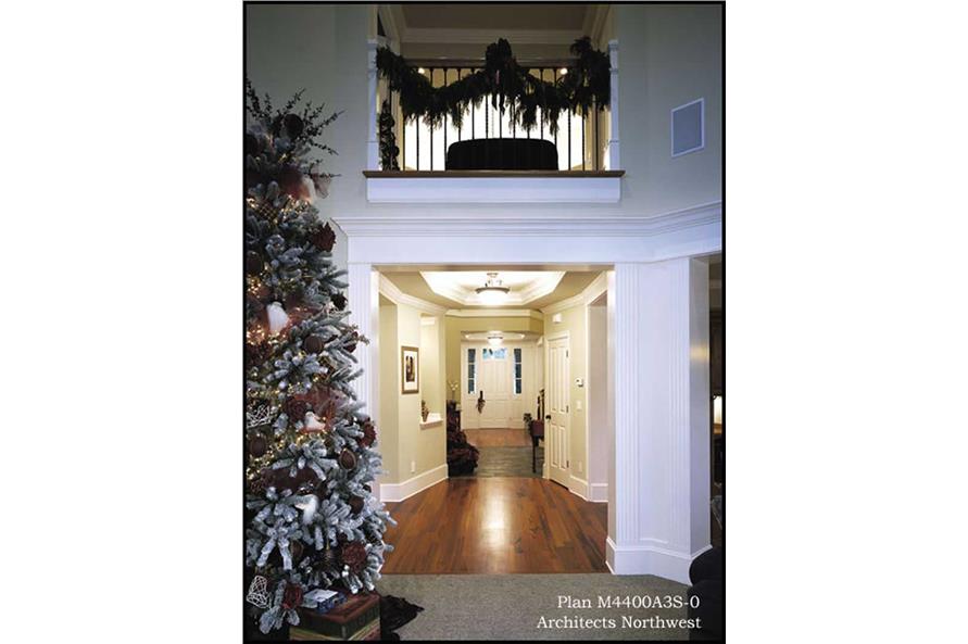 115-1256: Home Interior Photograph-Entry Hall: Holidays