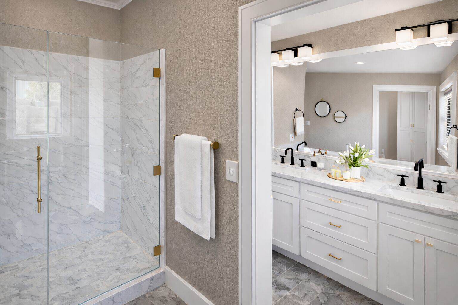 Bathroom of this 3-Bedroom,2215 Sq Ft Plan -123-1182