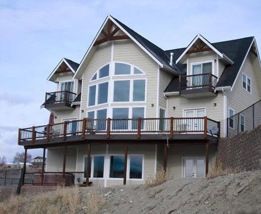 Rear View of this 3-Bedroom,3717 Sq Ft Plan -132-1752