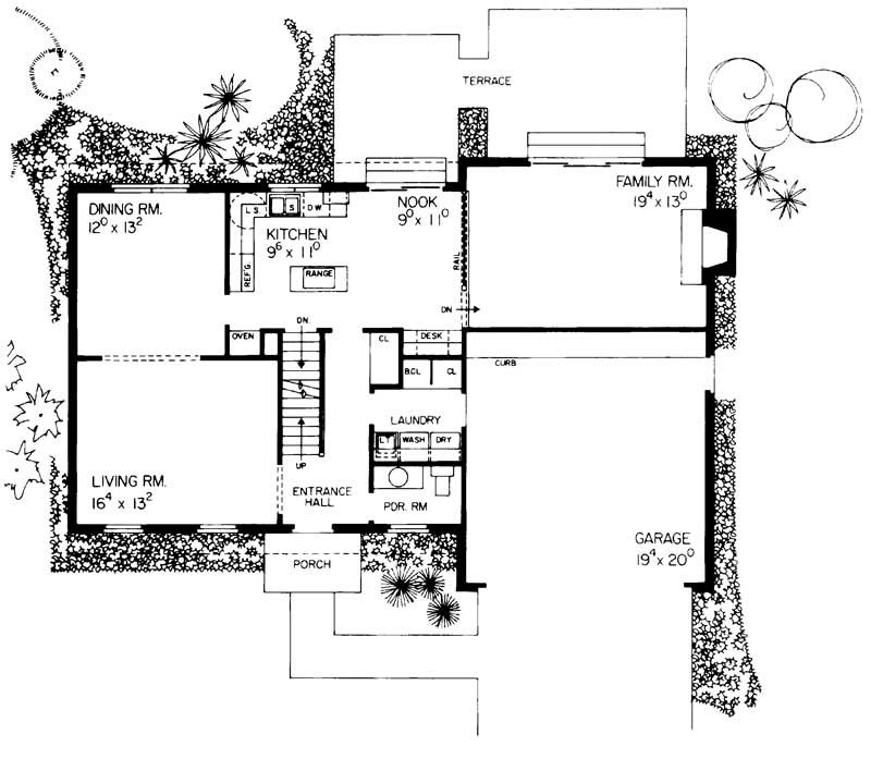 Floor Plan First Story of Colonial Plan #137-1188