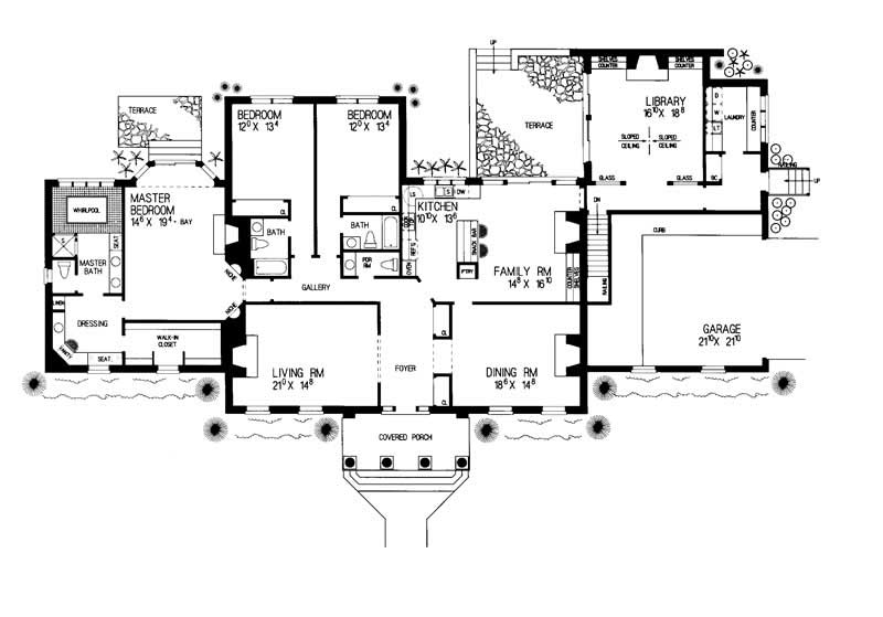 Floor Plan First Story of Colonial Plan #137-1320