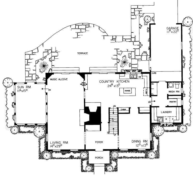 Floor Plan First Story of Colonial Plan #137-1607