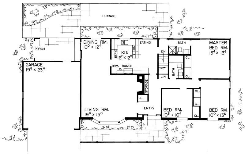 Floor Plan First Story of Ranch Plan #137-1811