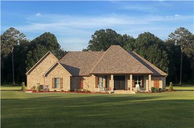 3-Bedroom, 2587 Sq Ft French House Plan - 140-1108 - Front Exterior