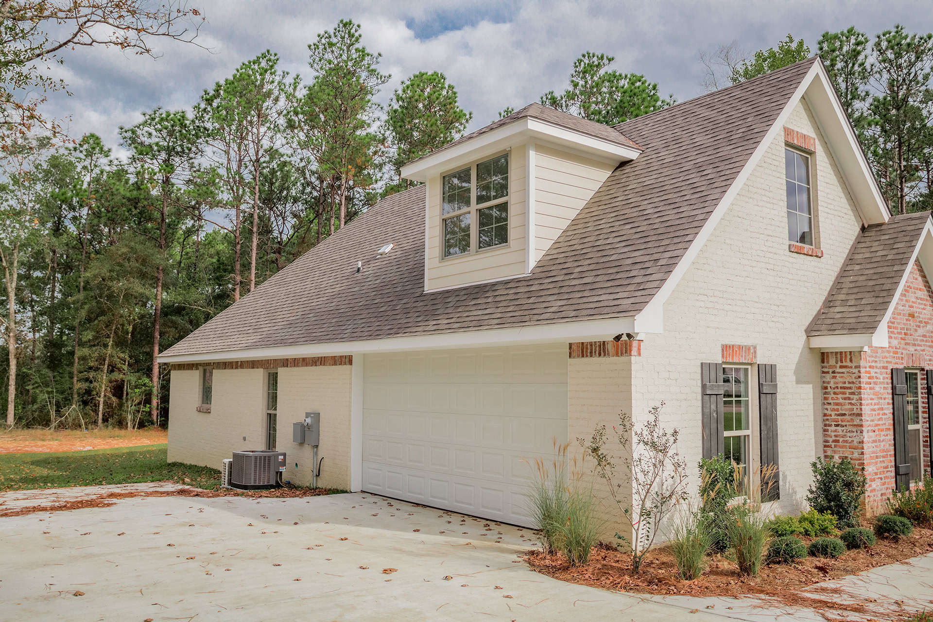 Garage of this 4-Bedroom,2506 Sq Ft Plan -142-1101