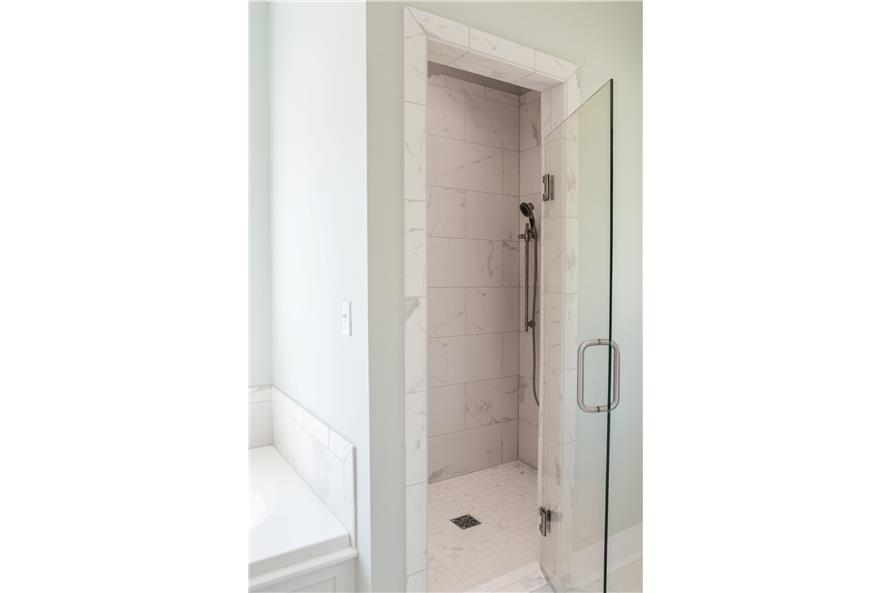 142-1177: Home Interior Photograph-Master Bathroom