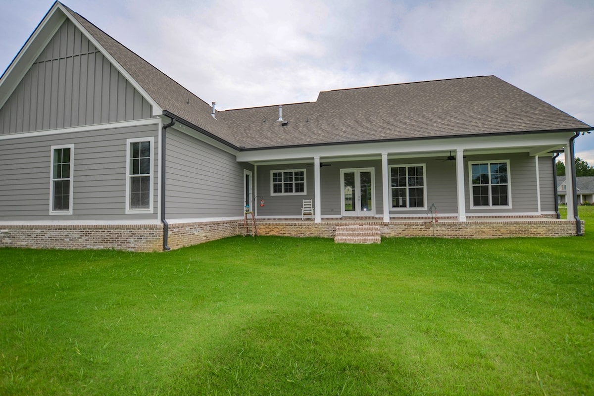 Rear View of this 3-Bedroom,2282 Sq Ft Plan -2282