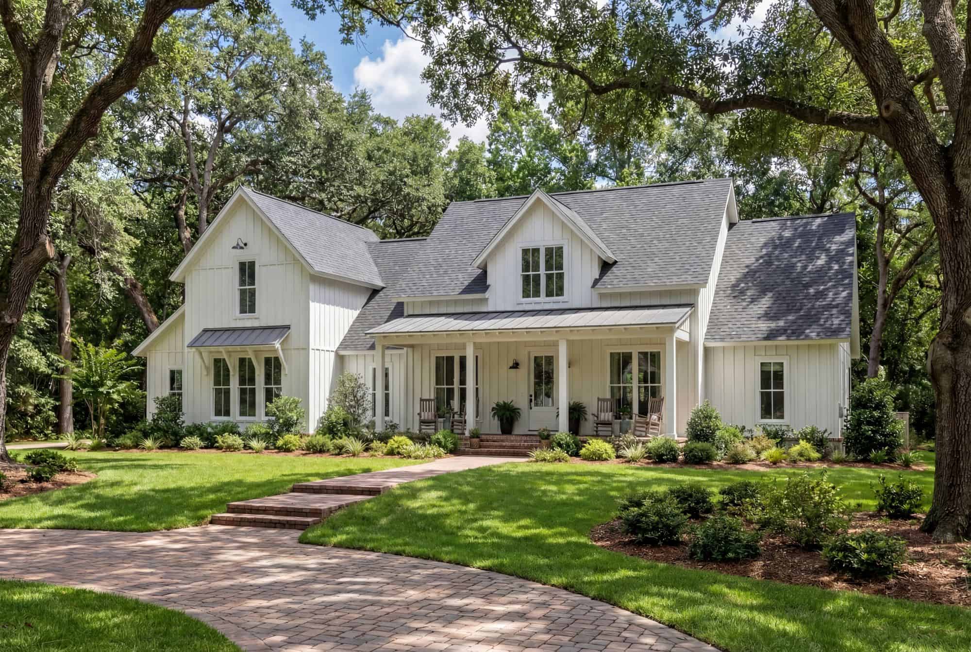 Front View of this 4-Bedroom,2742 Sq Ft Plan -142-1185