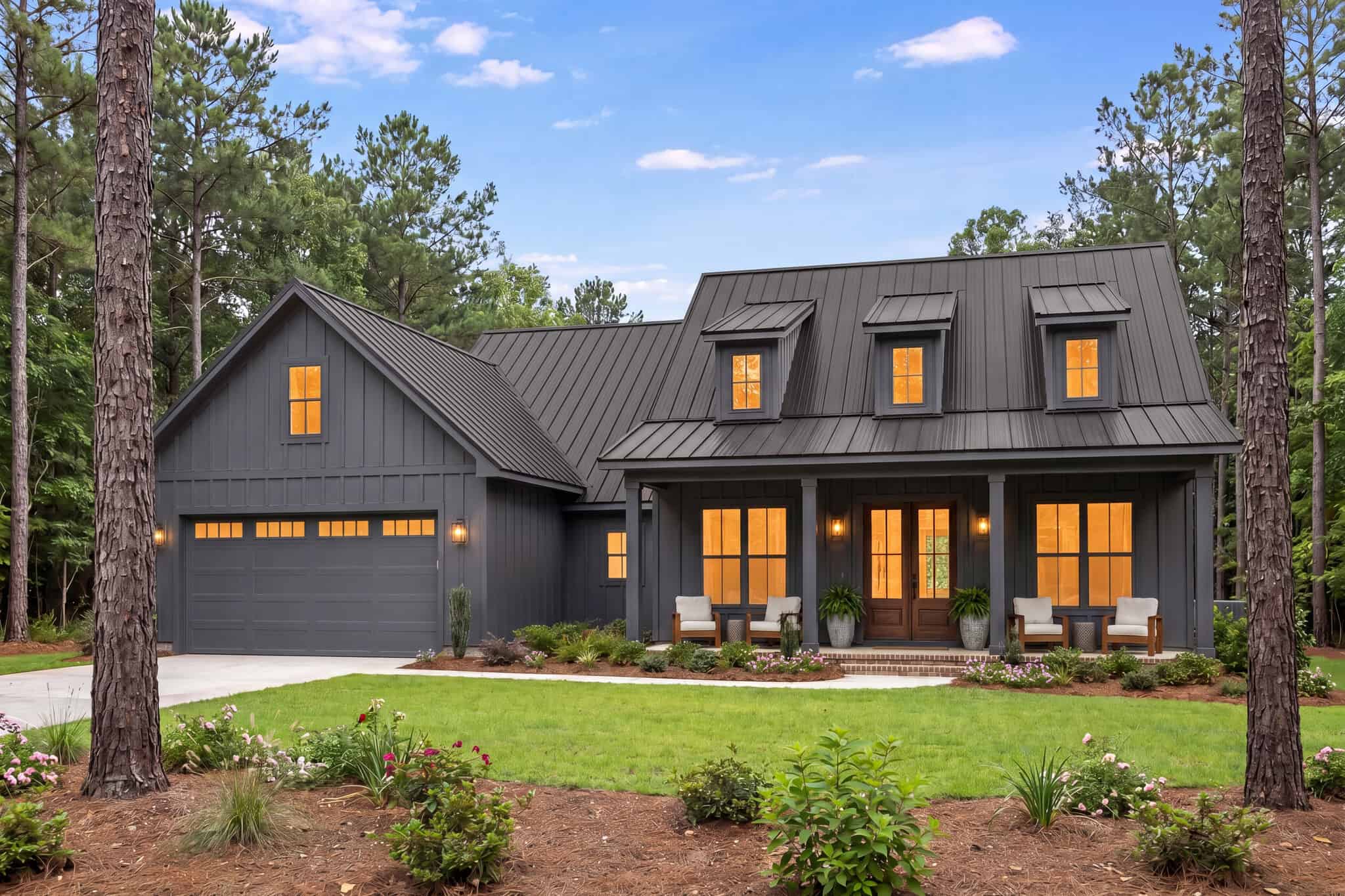 Front View of this 3-Bedroom,1740 Sq Ft Plan -142-1252