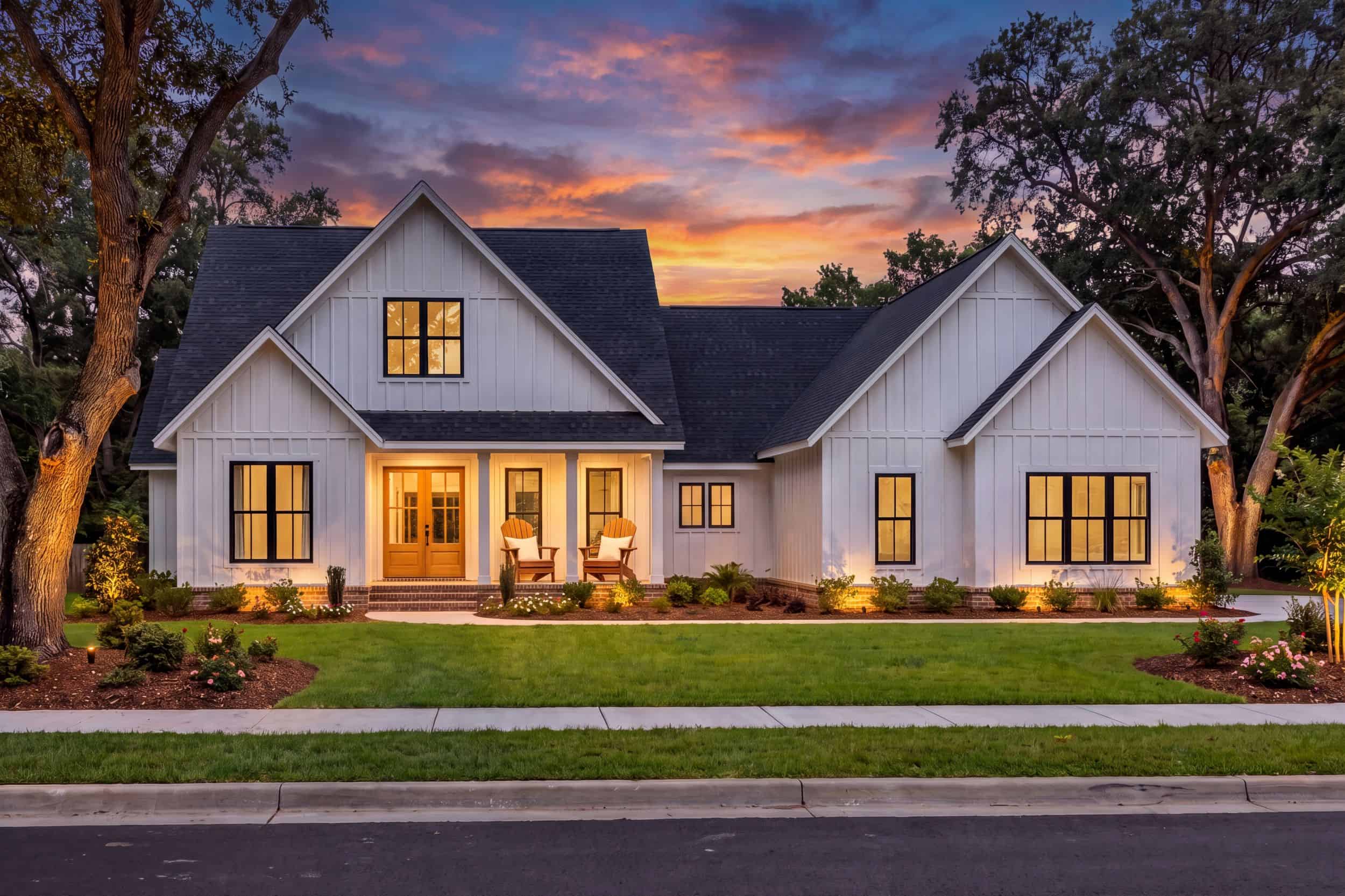 Home at Night of this 4-Bedroom,2278 Sq Ft Plan -142-1487