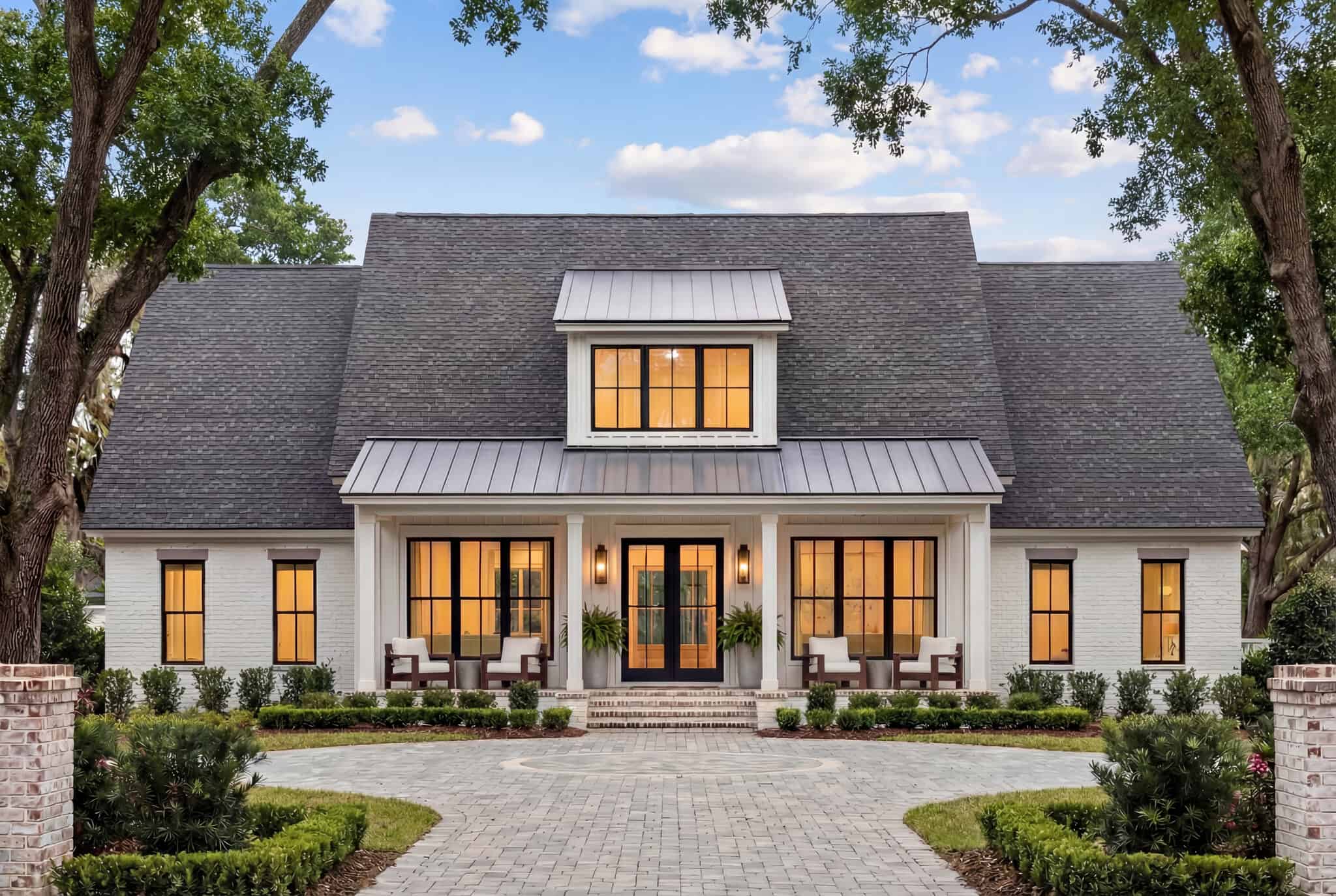 Home at Night of this 4-Bedroom,2585 Sq Ft Plan -142-1507