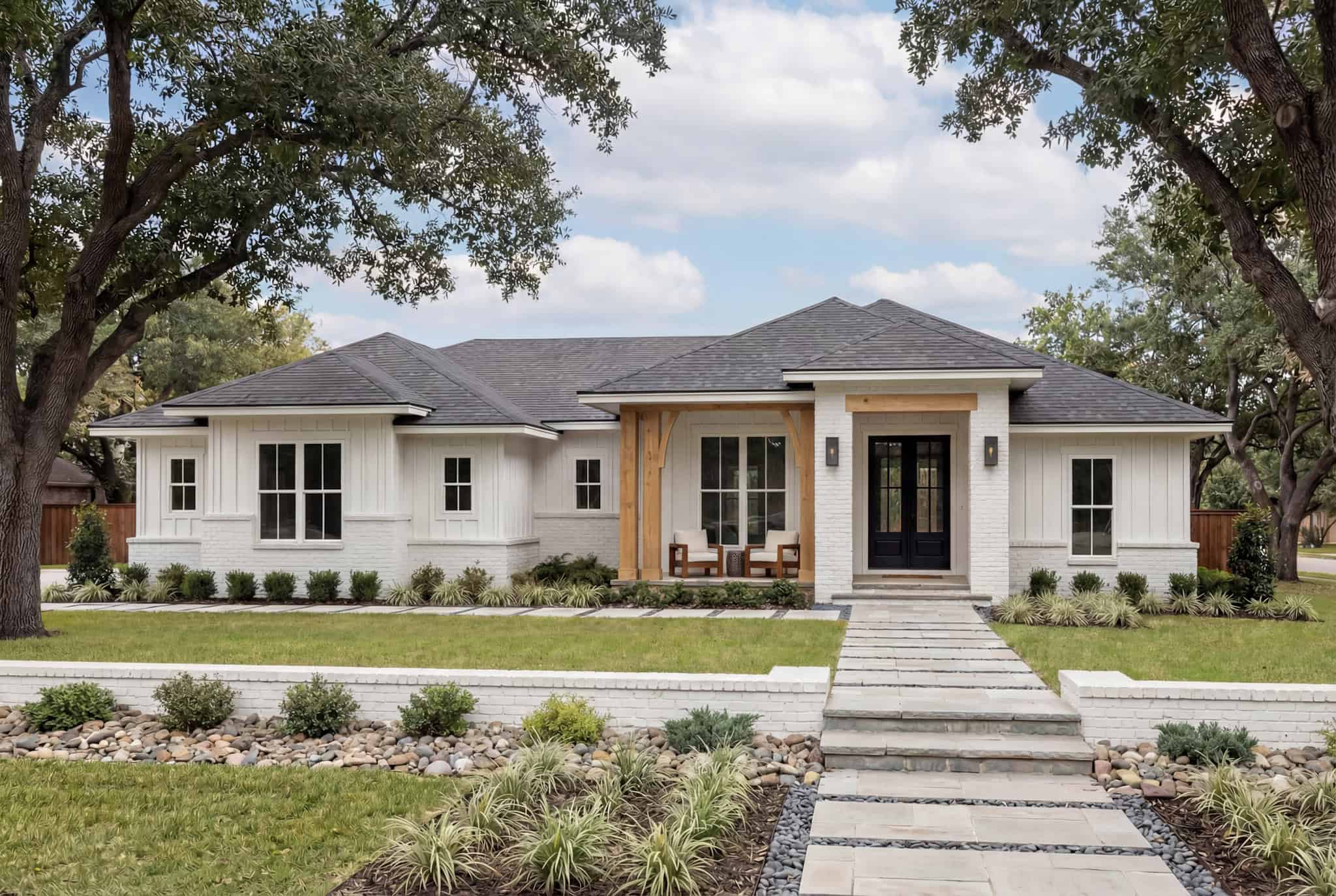 Home Plan Front Elevation of this 3-Bedroom,1883 Sq Ft Plan -142-1563