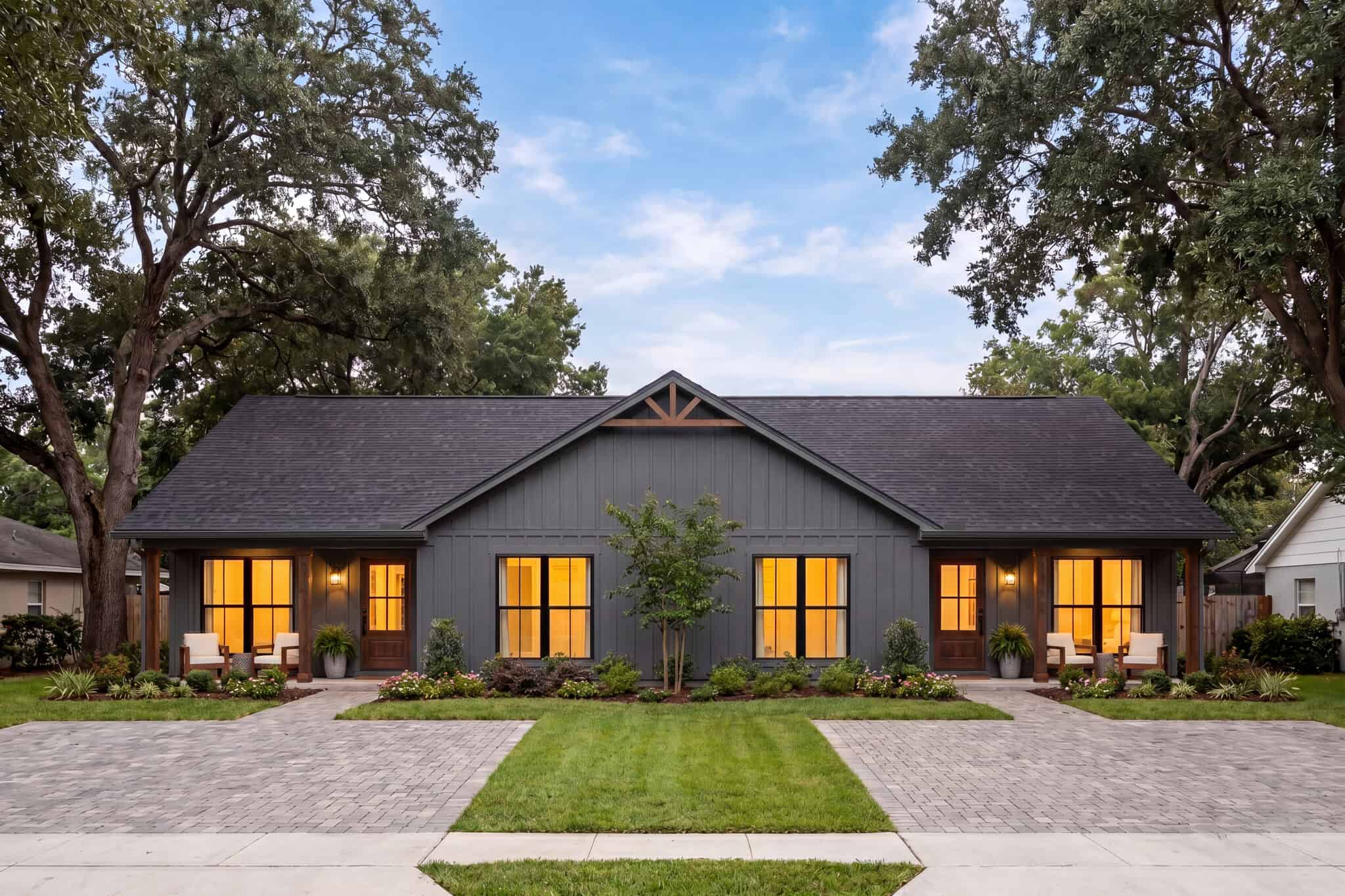 Home at Night of this 8-Bedroom,3170 Sq Ft Plan -142-1580