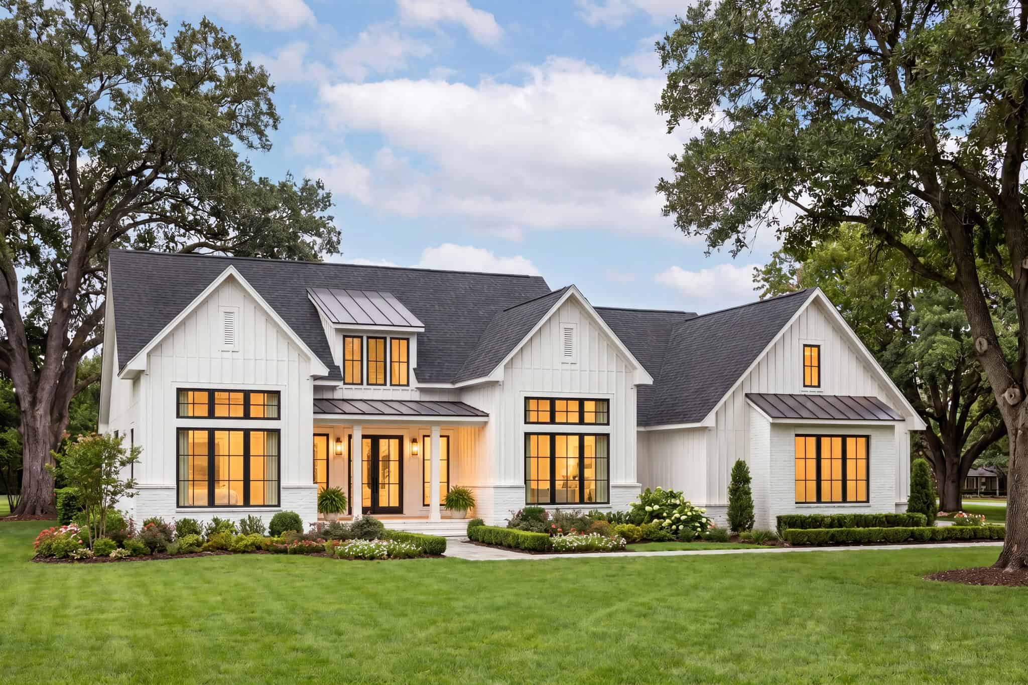 Front View of this 3-Bedroom,2688 Sq Ft Plan -142-1584