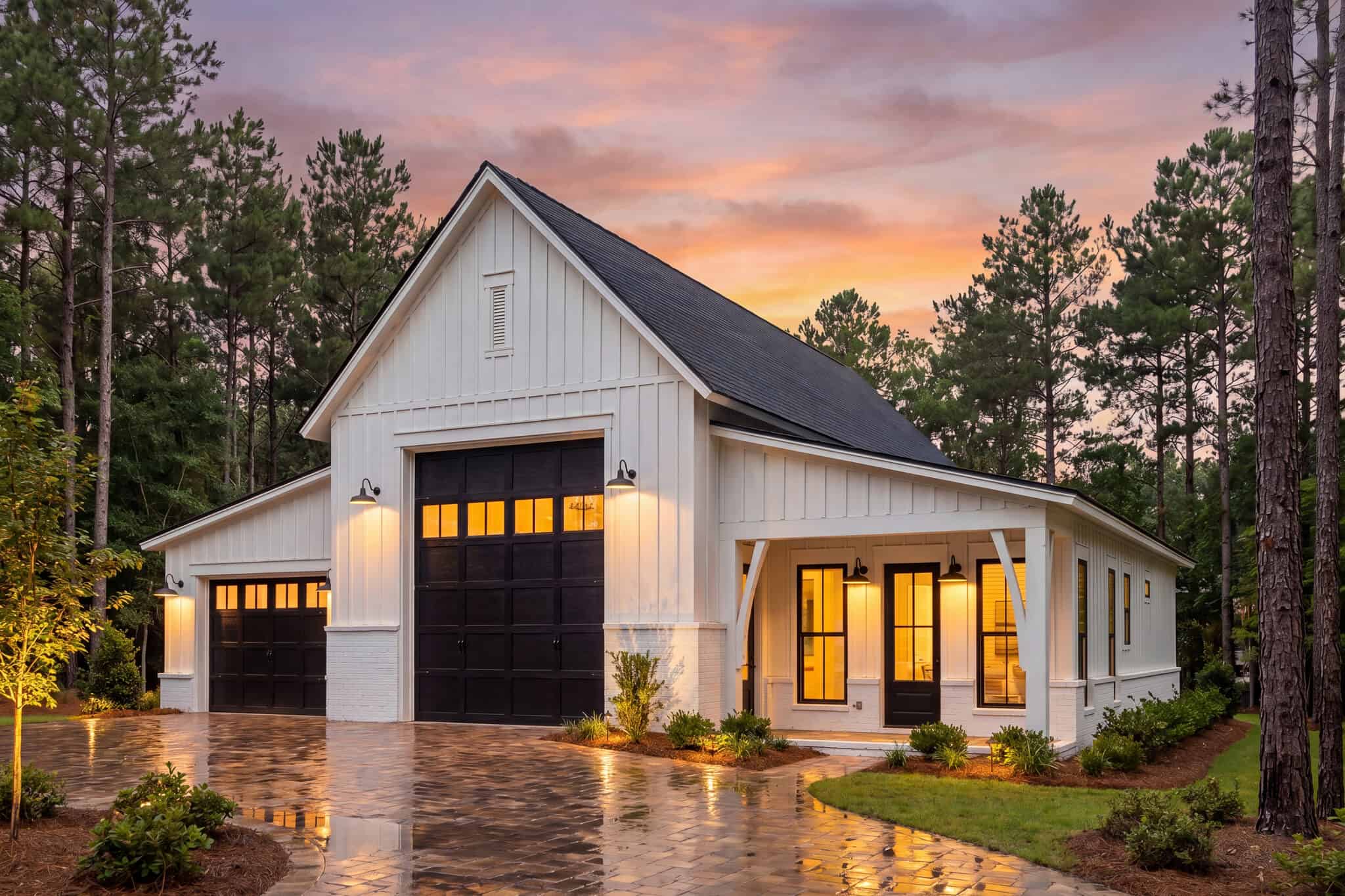 Front View of this 1-Bedroom,630 Sq Ft Plan -142-1586