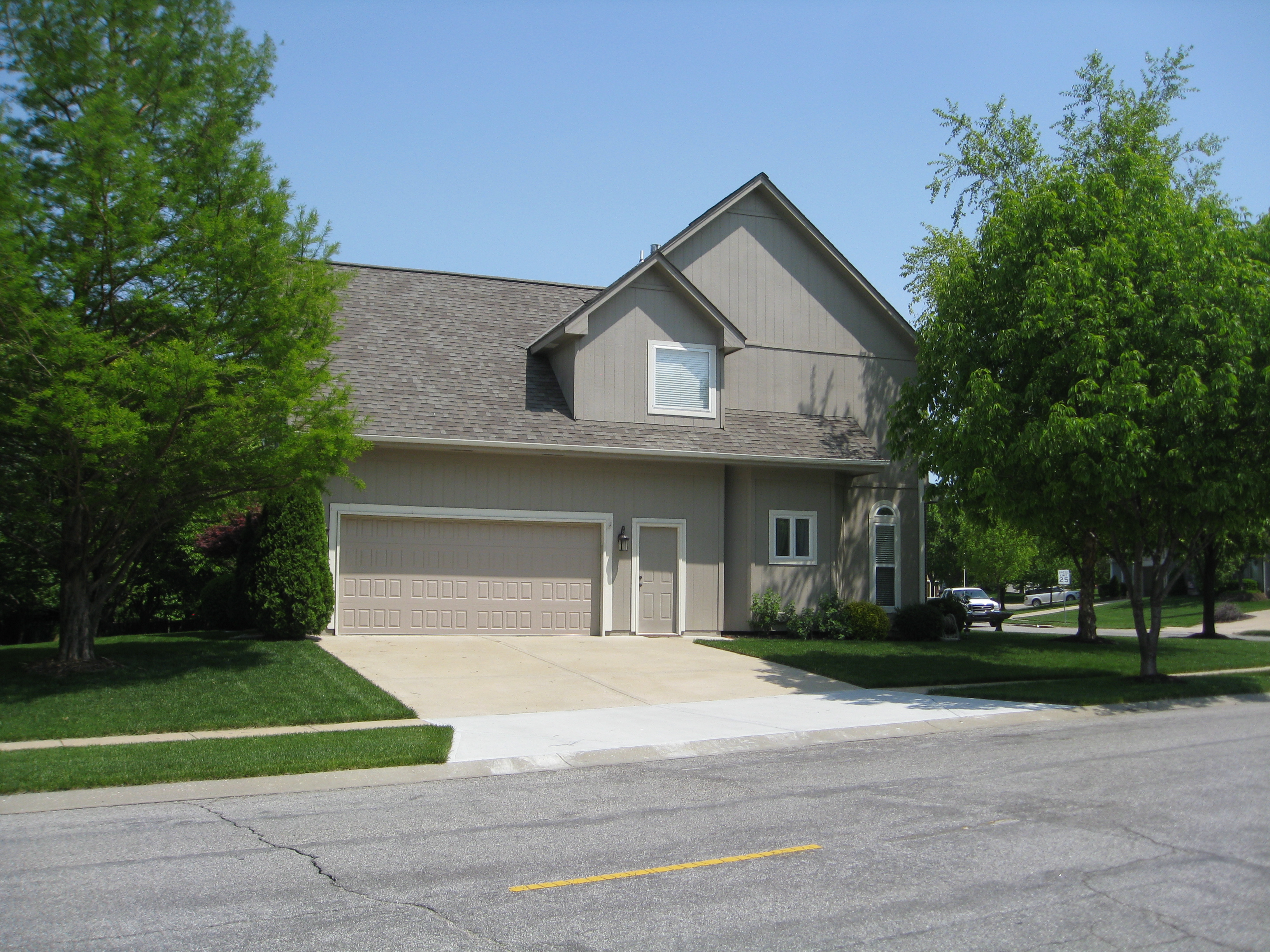 Garage of this 3-Bedroom,2342 Sq Ft Plan -2342