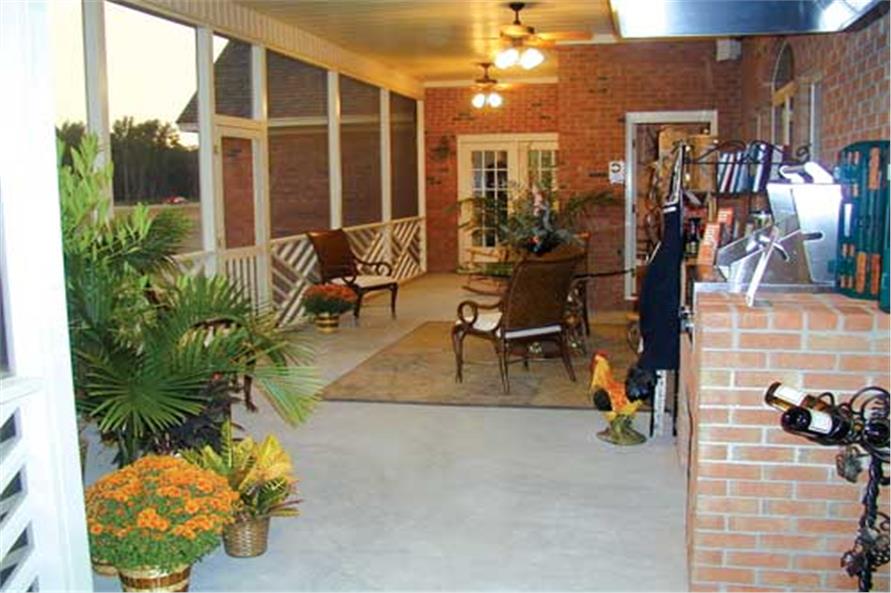 153-1011: Home Exterior Photograph- Grilling Porch