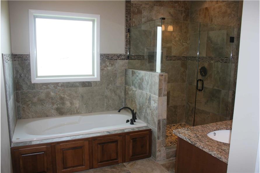 153-2013: Home Interior Photograph-Master Bathroom