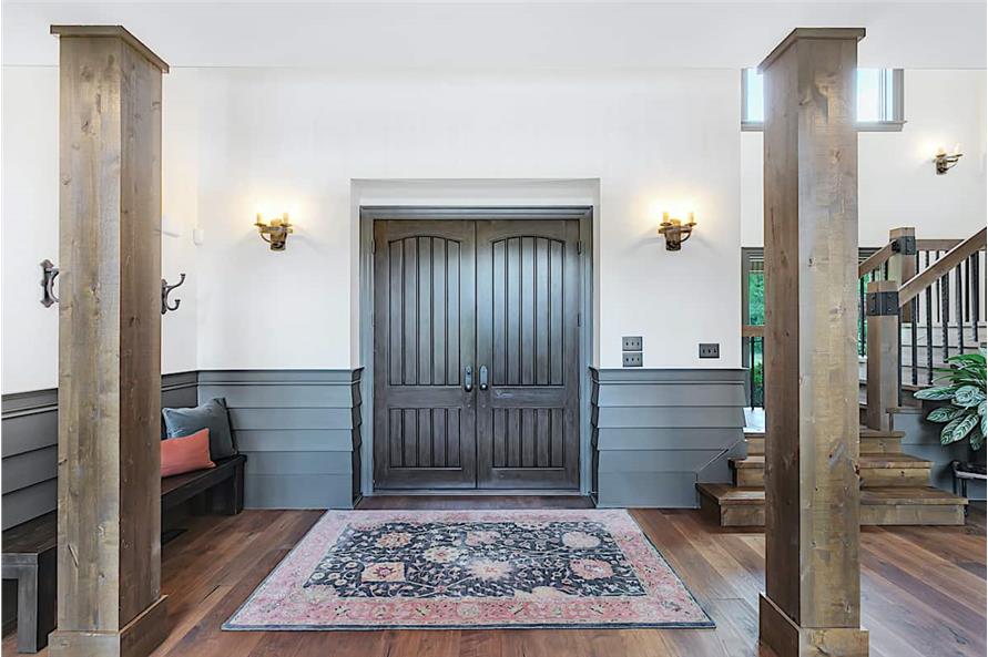 161-1003: Home Interior Photograph-Entry Hall: Foyer