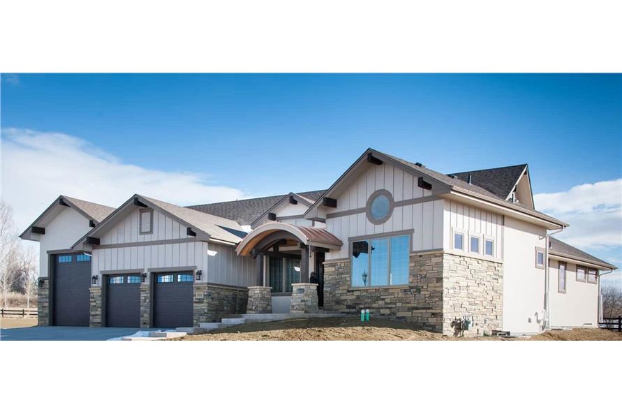 2-4 Bedroom, 2594-4376 Sq Ft Ranch House - Plan #161-1111 - Front Exterior