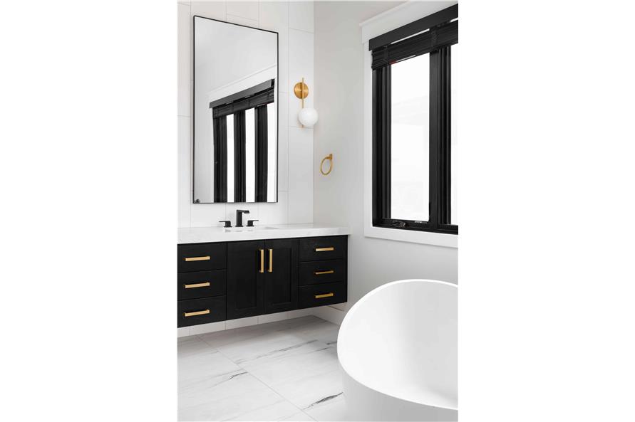 161-1181: Home Interior Photograph-Master Bathroom: Sink/Vanity