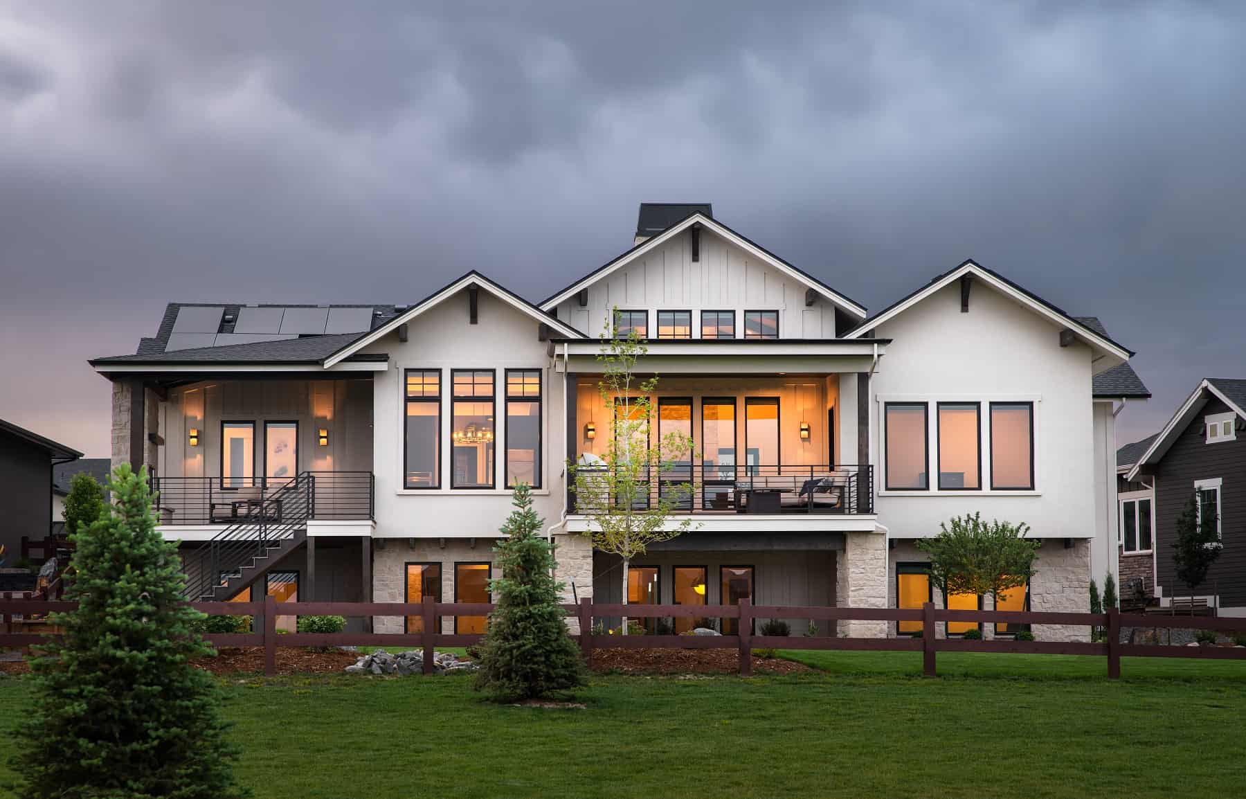 Rear View of this 3-Bedroom,2542 Sq Ft Plan -161-1195