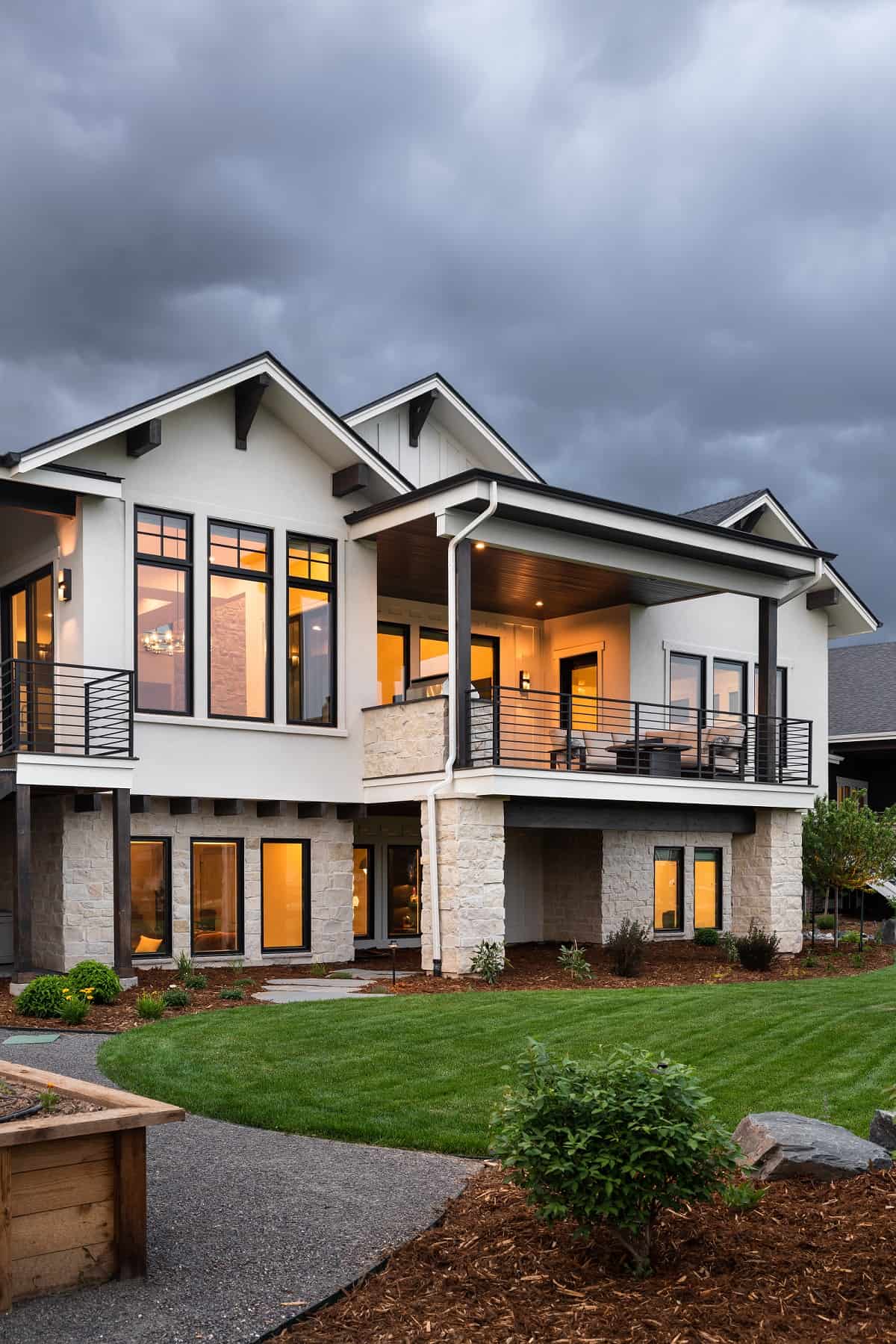 Rear View of this 3-Bedroom,2542 Sq Ft Plan -161-1195