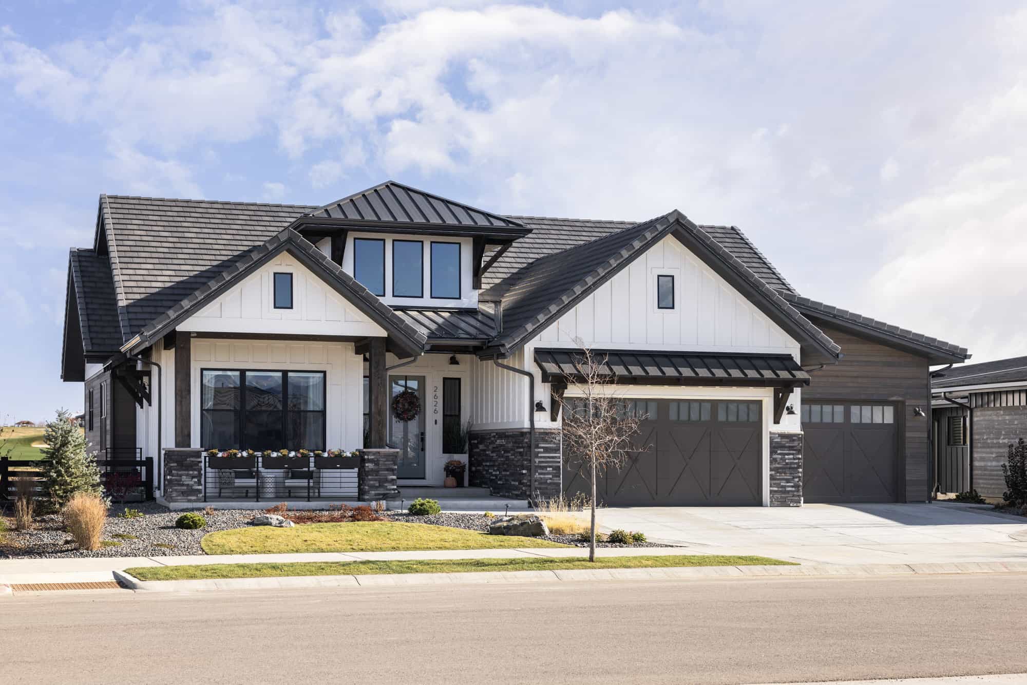 Left Side View of this 3-Bedroom,2409 Sq Ft Plan -161-1275