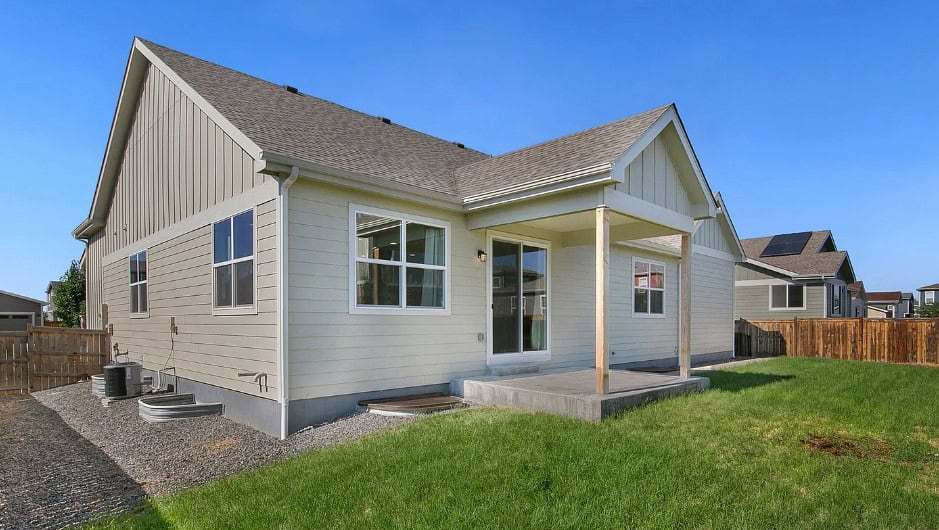 Rear View of this 3-Bedroom,1654 Sq Ft Plan -161-1289