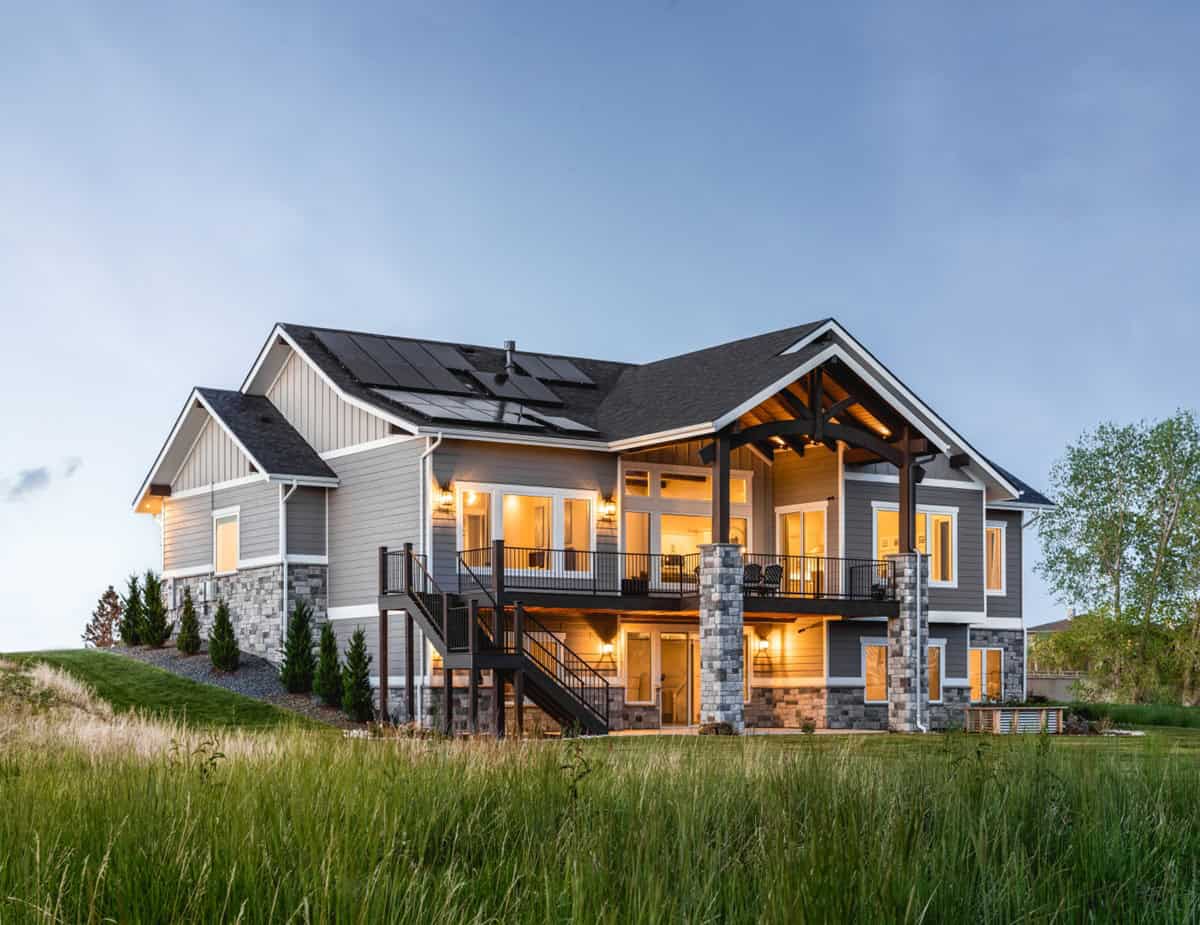 Side View of this 3-Bedroom,2758 Sq Ft Plan -161-1291