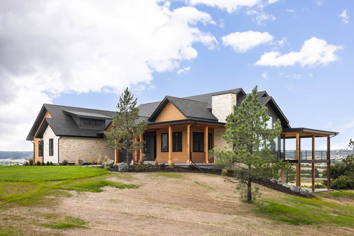 Front View of this 2-Bedroom,2468 Sq Ft Plan -161-1293