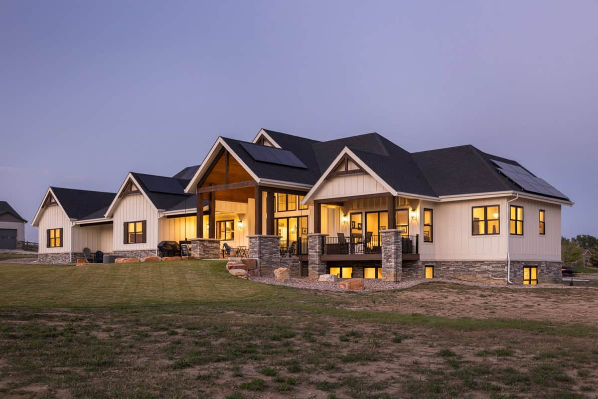 Right Side View of this 2-Bedroom,2560 Sq Ft Plan -161-1305
