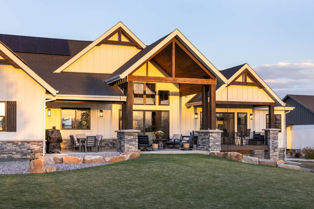 Front View of this 2-Bedroom,2560 Sq Ft Plan -161-1305