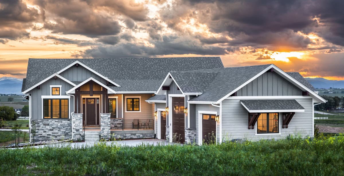 Front View of this 3-Bedroom,2085 Sq Ft Plan -161-1312