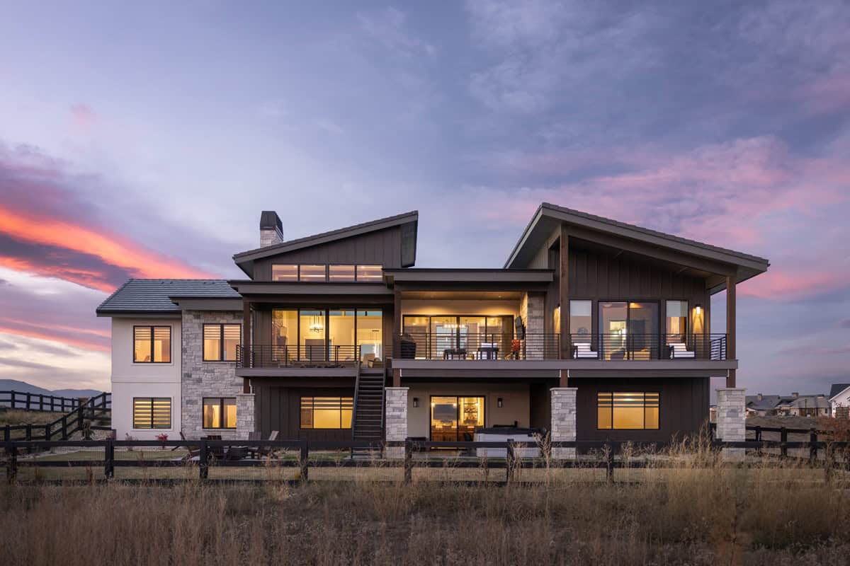 Rear View of this 2-Bedroom,3037 Sq Ft Plan -161-1322