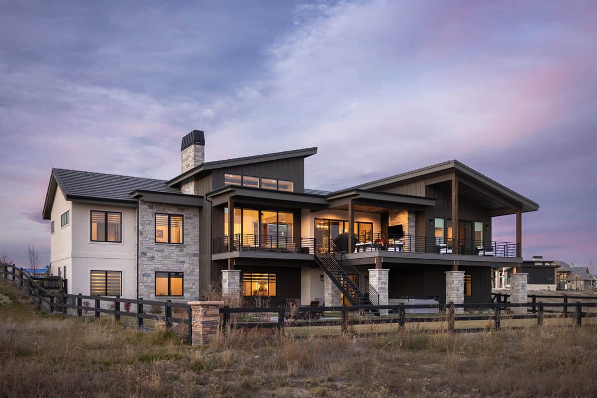 Rear View of this 2-Bedroom,3037 Sq Ft Plan -161-1322