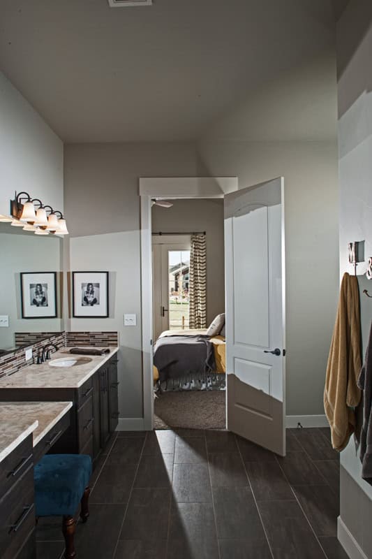 Bathroom of this 3-Bedroom,2140 Sq Ft Plan -161-1337