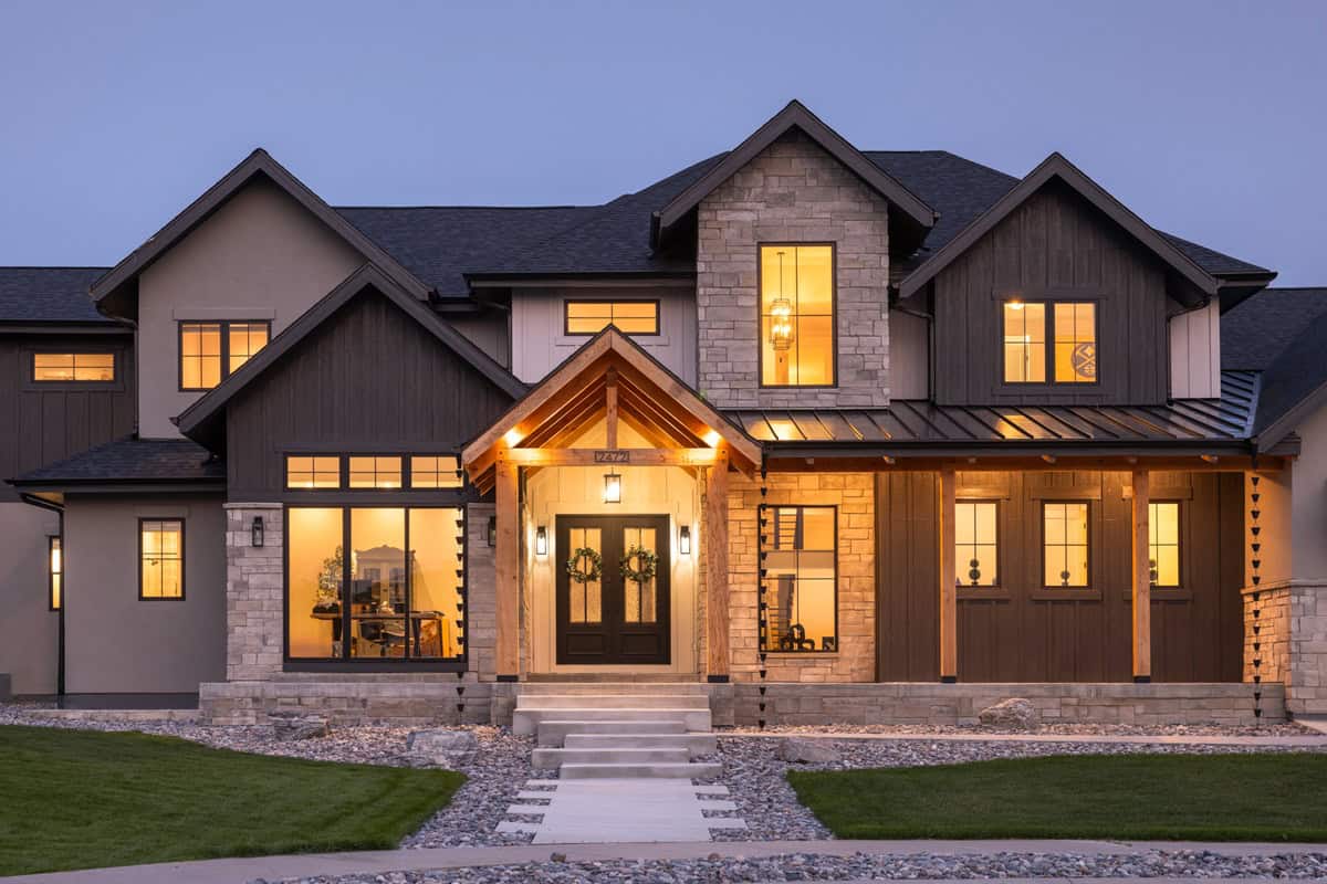 Front View of this 4-Bedroom,4052 Sq Ft Plan -161-1341