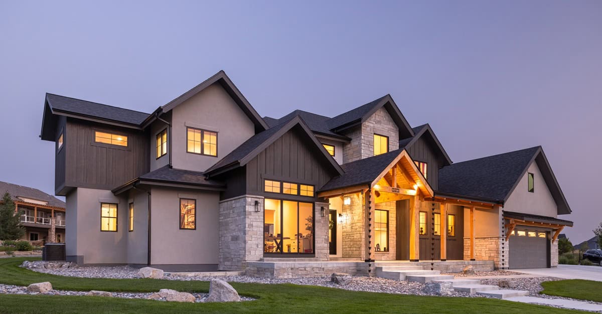 Side View of this 4-Bedroom,4052 Sq Ft Plan -161-1341