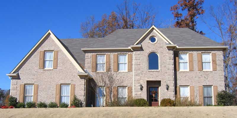 Front view of Southern home (ThePlanCollection: House Plan #170-1228)
