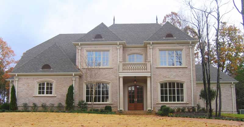 Front view of Southern home (ThePlanCollection: House Plan #170-1229)