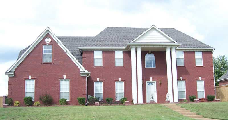 Front view of Southern home (ThePlanCollection: House Plan #170-1259)