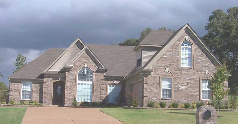 Front view of Southern home (ThePlanCollection: House Plan #170-1342)